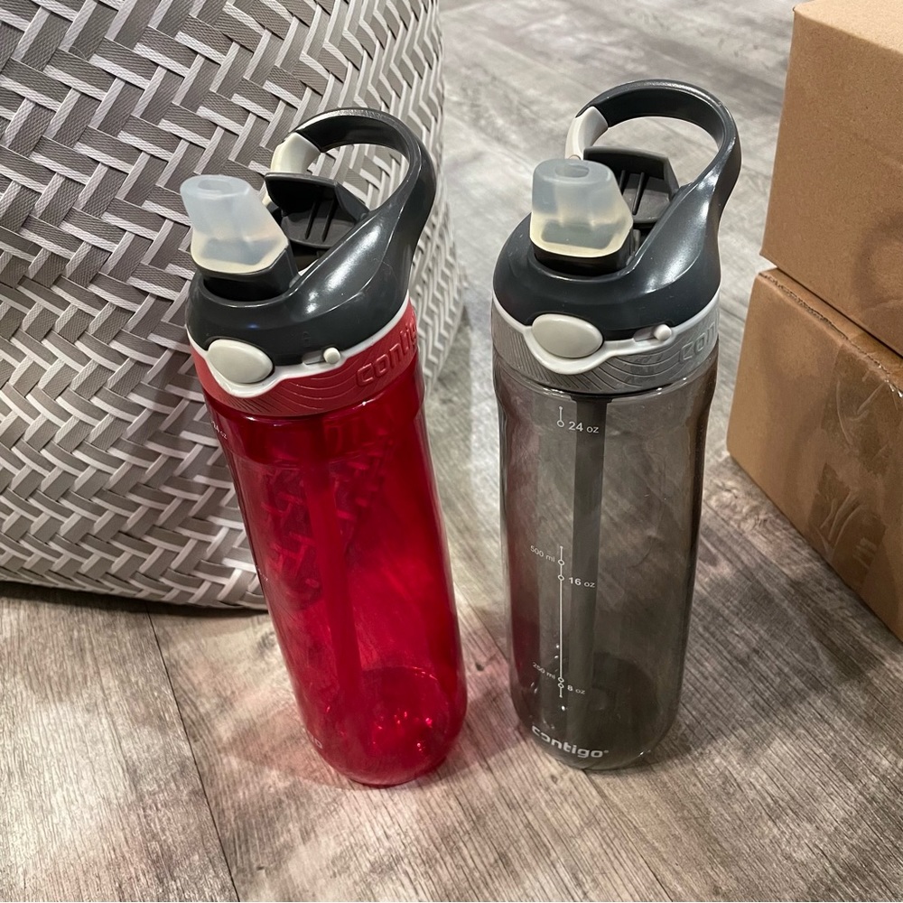 2 Contigo straw cups